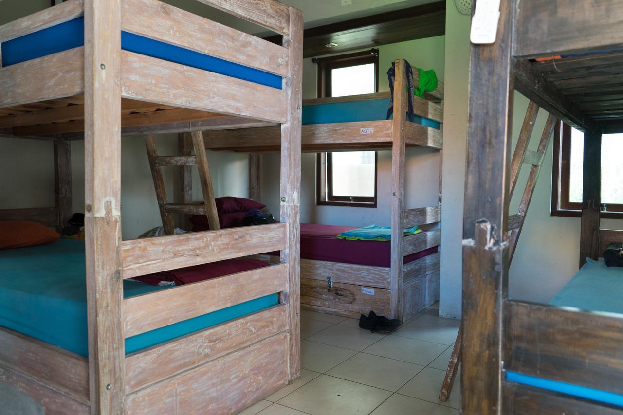Canggu Surf Hostel ภายนอก รูปภาพ