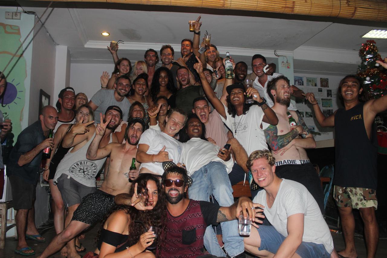 Canggu Surf Hostel ภายนอก รูปภาพ