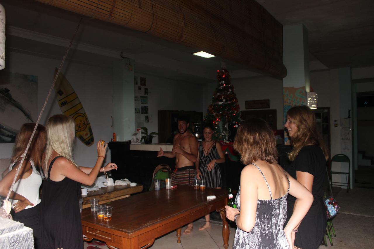 Canggu Surf Hostel ภายนอก รูปภาพ
