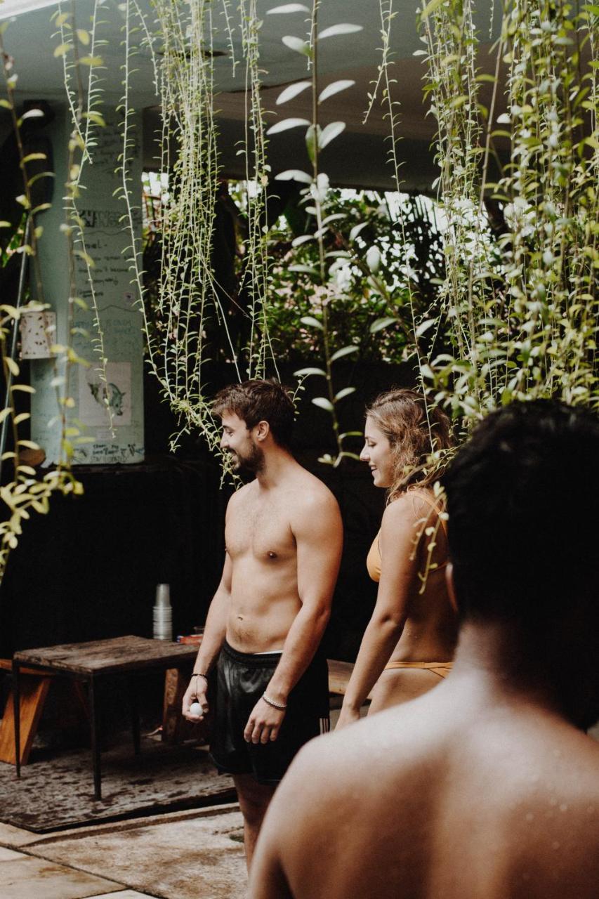 Canggu Surf Hostel ภายนอก รูปภาพ